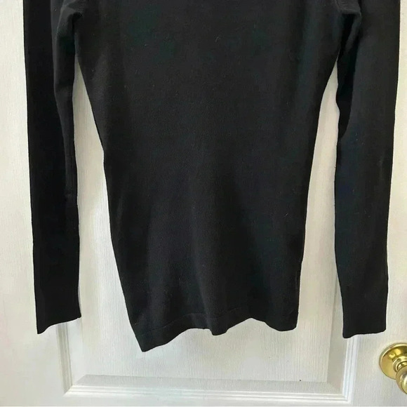 Ricki’s Wrap Front Sweater Deep V Neckline Thin Knit Stretch Fit Black Size XS - Picture 8 of 15